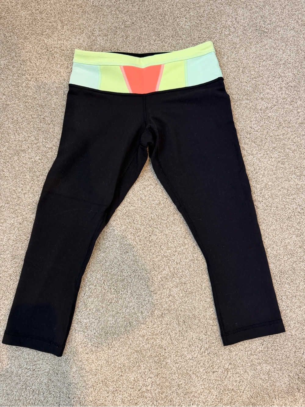 Lululemon Reversible Wunder Under crop leggings